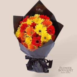 Mixed color sunflower bouquet