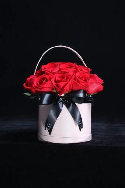 Valentine's Day 18 red roses flower basket